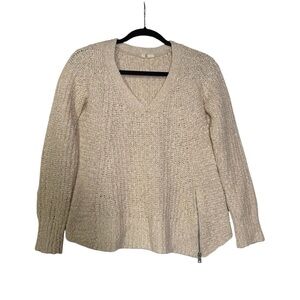 Anthropologie Moth V-Neck Sweater Wool and Alpaca Blend Cream Size Small Swing